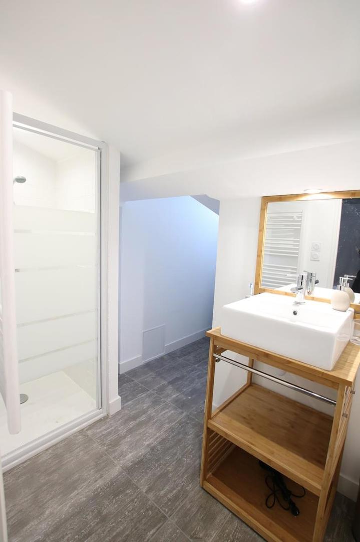 Guestready - Sunny Attic Apt Near Grand Theatre Bordeaux Bagian luar foto