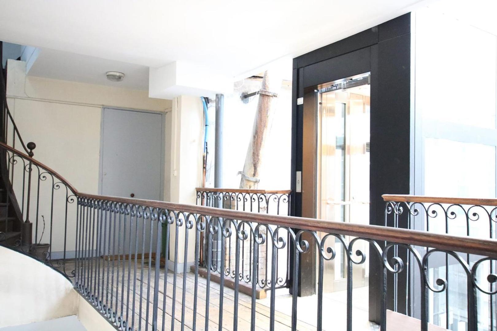Guestready - Sunny Attic Apt Near Grand Theatre Bordeaux Bagian luar foto